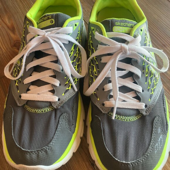 Women's Size 8 Skechers Go Run Sneakers Green Gray Running Walking - Picture 7 of 7